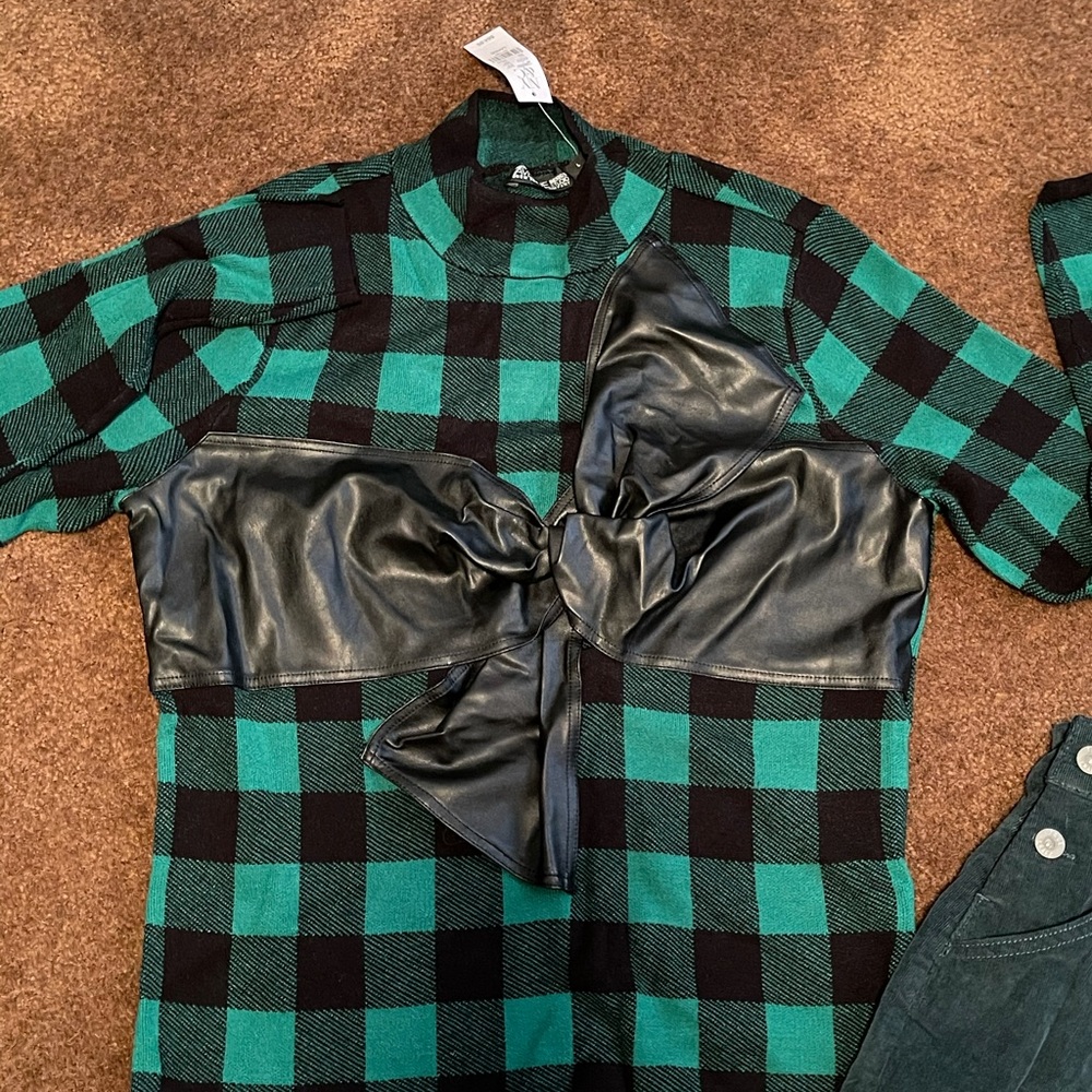 Green and Black NYC sweater